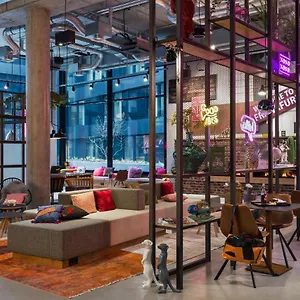 Hotel Moxy Frankfurt Center